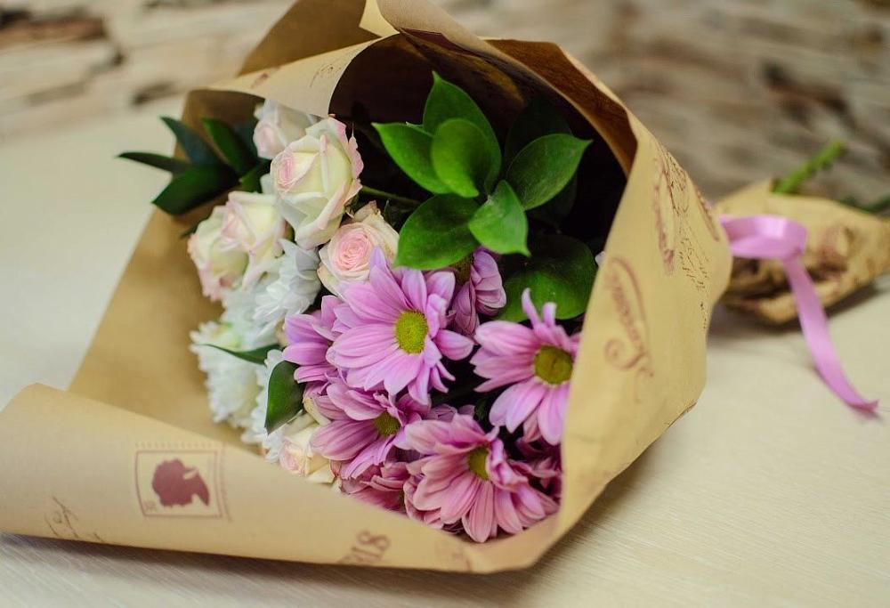 Букет цветов из: Розы и Хризантемы в Курсаково