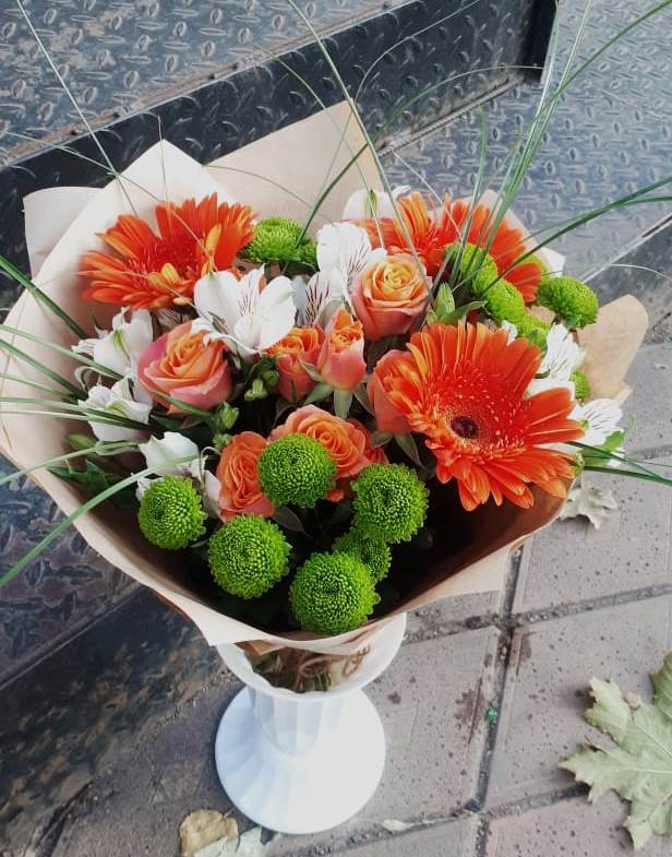 Букет цветов из: Герберы, Хризантемы, Альстромерии и Розы в Курсаково