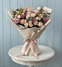 Букет цветов из:  Розы и Лизиантусы в Курсаково