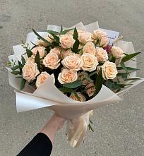 Букет Кремовые розы Латте в Курсаково