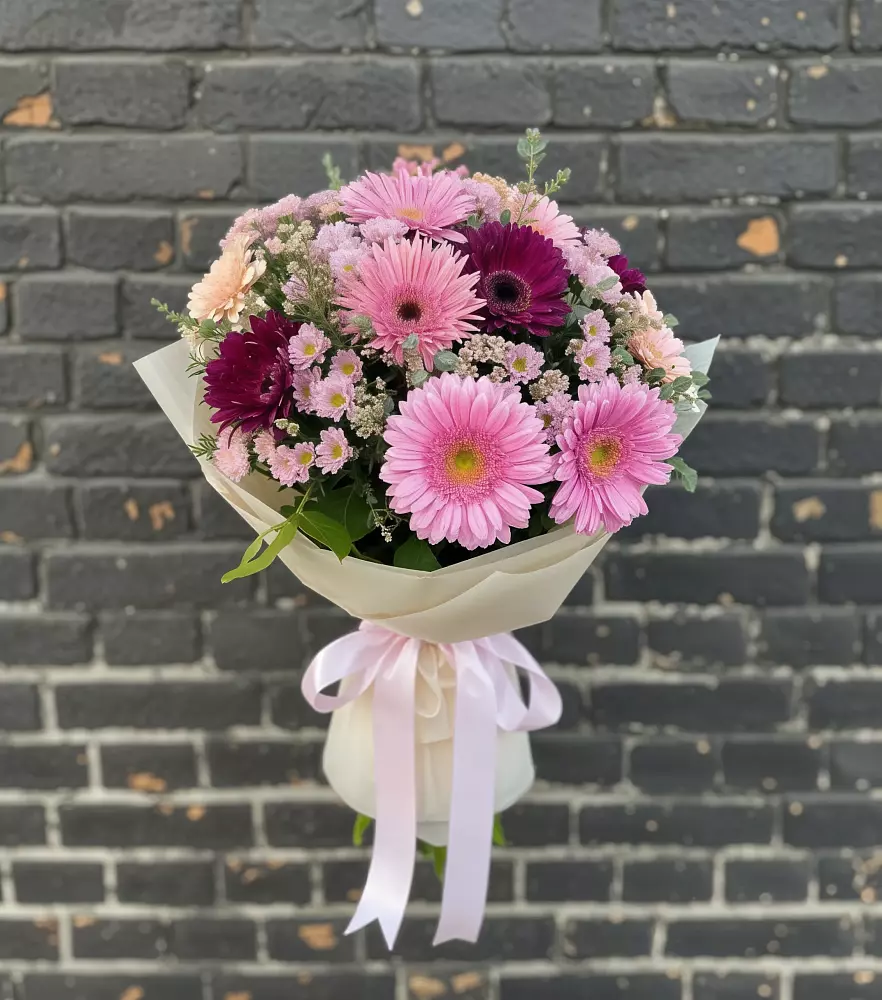 Букет цветов из: Герберы и Хризантемы в Курсаково