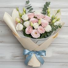 Букет цветов из:  Лизиантусы в Курсаково