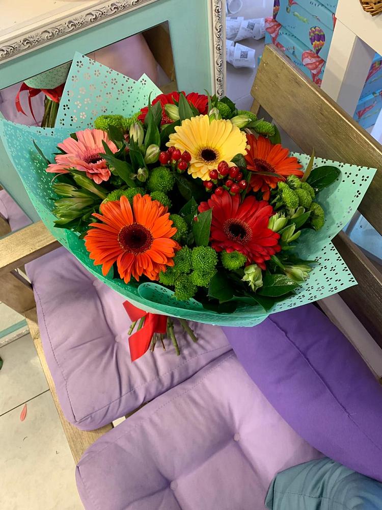 Букет цветов из: Герберы, Хризантемы и Альстромерии в Курсаково