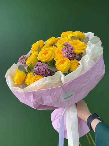 Букет Кустовые желтые розы в Курсаково