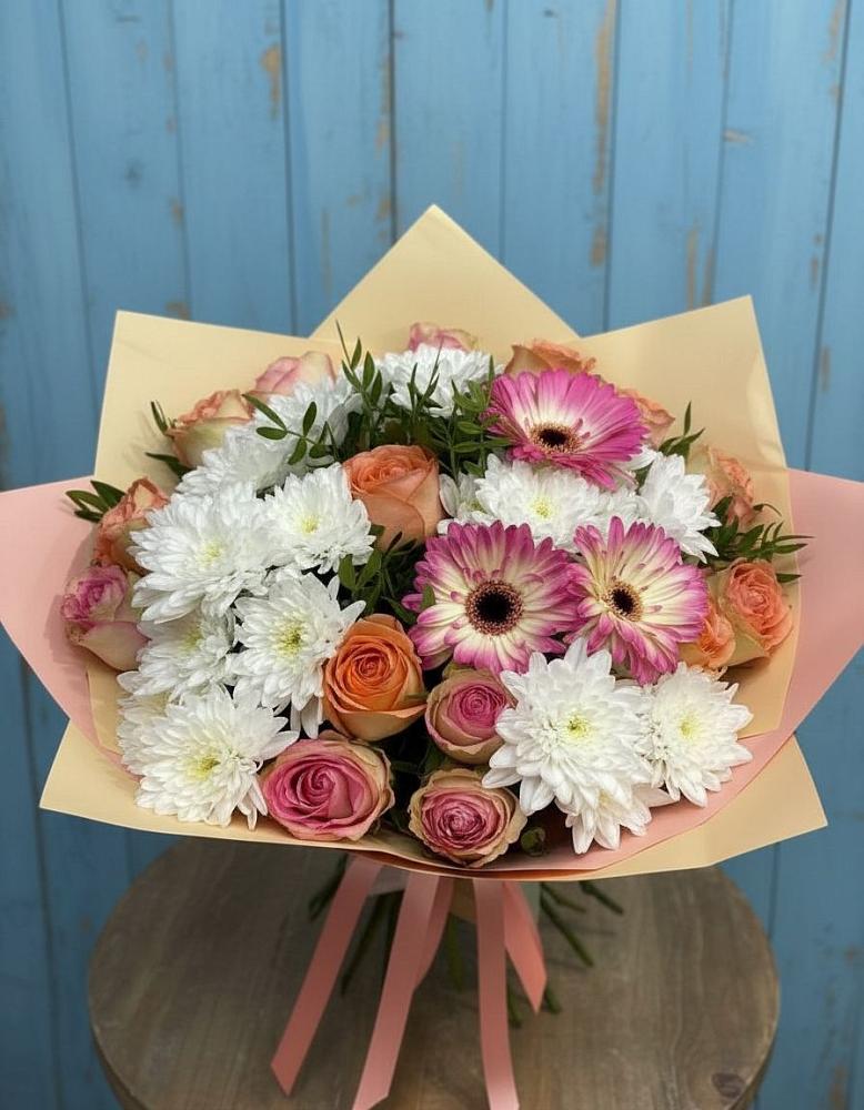 Букет цветов из: Розы, Герберы и Хризантемы в Курсаково