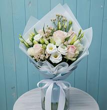 Букет цветов из:  Розы и Лизиантусы в Курсаково