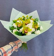 Букет цветов из:  Орхидеи и Розы в Курсаково