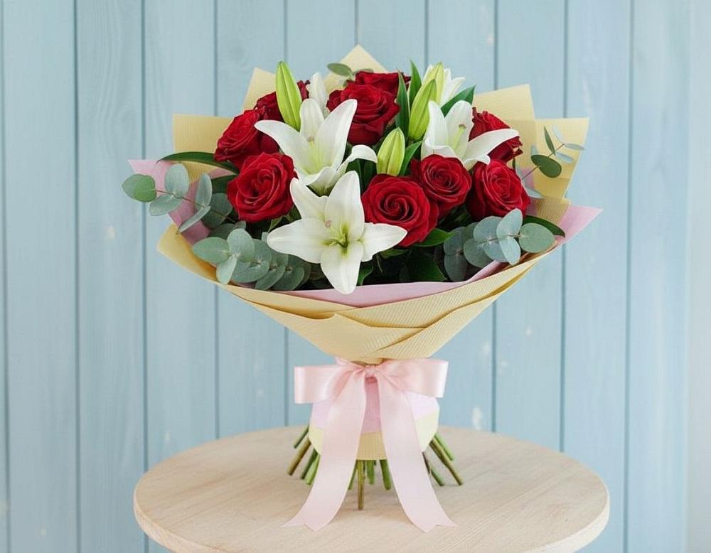 Букет цветов из: Лилии и Розы в Курсаково